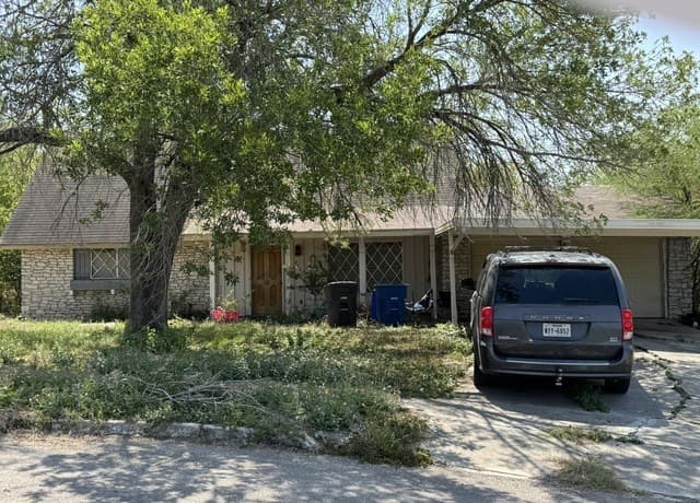 206  Threadneedle, San Antonio, TX 78227 — photo 2
