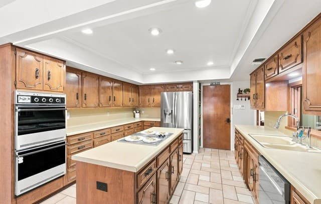 3443  Hunters Cir, San Antonio, TX 78230 — photo 7