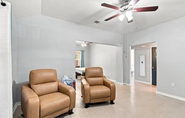 608  Whitman Ave, San Antonio, TX 78211 — photo 4