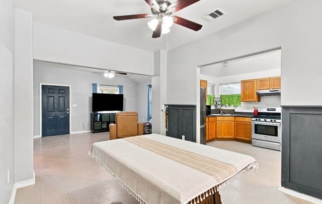 608  Whitman Ave, San Antonio, TX 78211 — photo 9