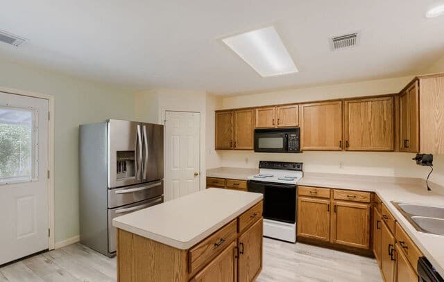 13103  Stoney Creek Dr, Universal City, TX 78148 — photo 11