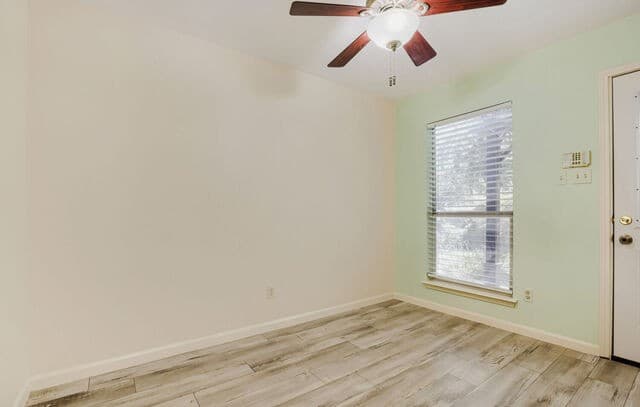13103  Stoney Creek Dr, Universal City, TX 78148 — photo 13