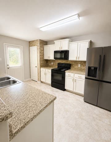12362  Kirshner Way, San Antonio, TX 78252 — photo 3