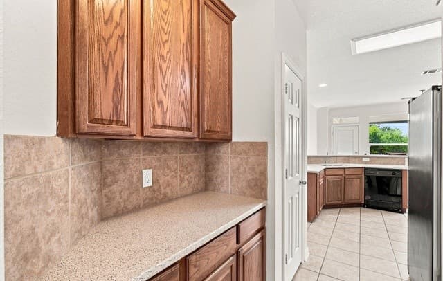 718  Desert Bluff, San Antonio, TX 78258 — photo 10