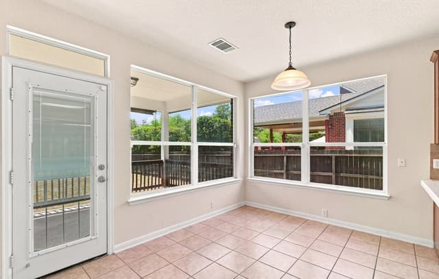 718  Desert Bluff, San Antonio, TX 78258 — photo 12
