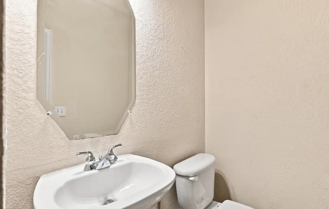 718  Desert Bluff, San Antonio, TX 78258 — photo 14