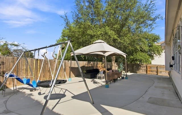 15815  Hastings Park, Selma, TX 78154 — photo 23