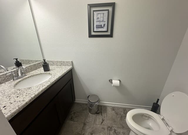 2171 & 2155  County Road 5710, Devine, TX 78016 — photo 20