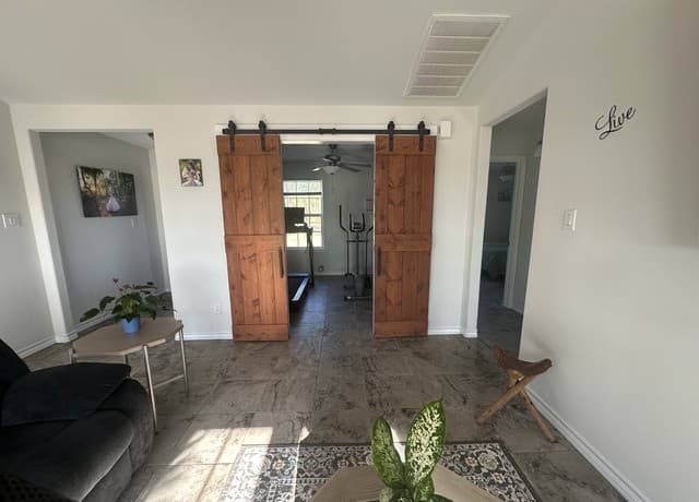 2171 & 2155  County Road 5710, Devine, TX 78016 — photo 9
