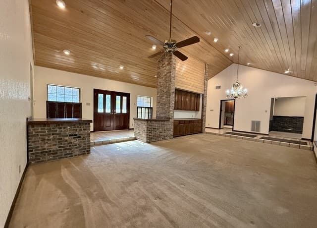 21210  Forest Waters Cir, Garden Ridge, TX 78266 — photo 10