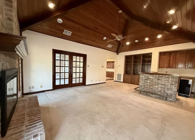 21210  Forest Waters Cir, Garden Ridge, TX 78266 — photo 14