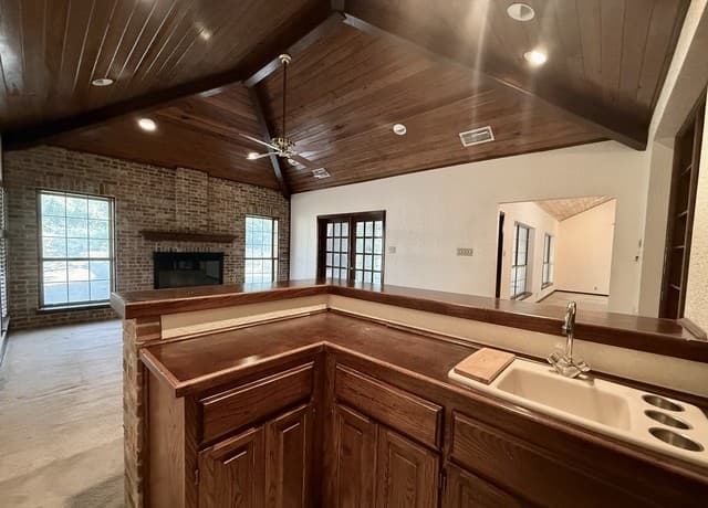 21210  Forest Waters Cir, Garden Ridge, TX 78266 — photo 15