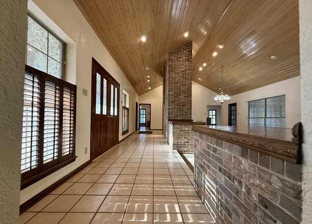 21210  Forest Waters Cir, Garden Ridge, TX 78266 — photo 19