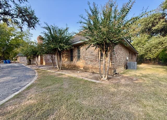 21210  Forest Waters Cir, Garden Ridge, TX 78266 — photo 3