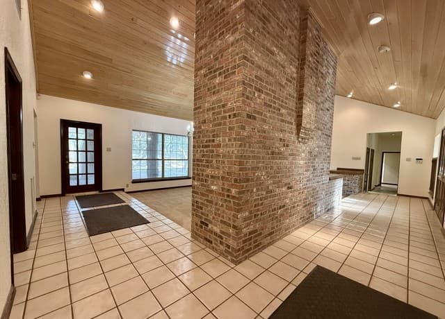 21210  Forest Waters Cir, Garden Ridge, TX 78266 — photo 8
