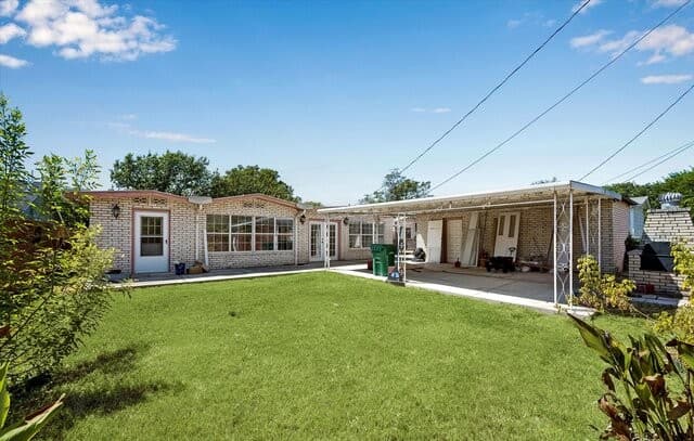 3206  Capitol Ave, San Antonio, TX 78201 — photo 3