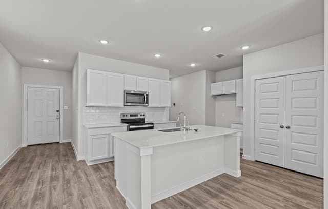 9967  Chavaneaux Lndg, San Antonio, TX 78221 — photo 3