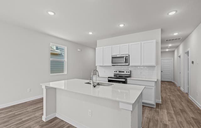 9967  Chavaneaux Lndg, San Antonio, TX 78221 — photo 4
