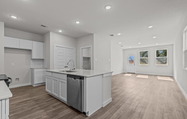 9967  Chavaneaux Lndg, San Antonio, TX 78221 — photo 6