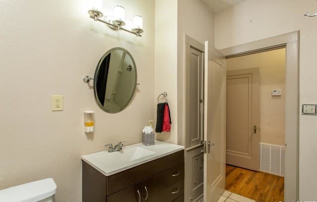 1633 W Kings Hwy, San Antonio, TX 78201 — photo 15