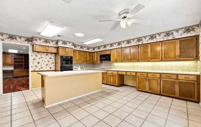 1800  Shadow Park St, San Antonio, TX 78232 — photo 17
