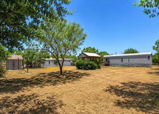 1685  County Road 5715, Natalia, TX 78059 — photo 20