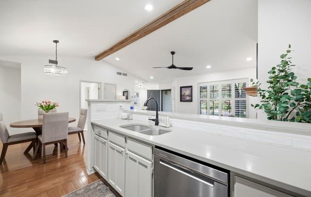 13618  Princes Knolls, San Antonio, TX 78231 — photo 10