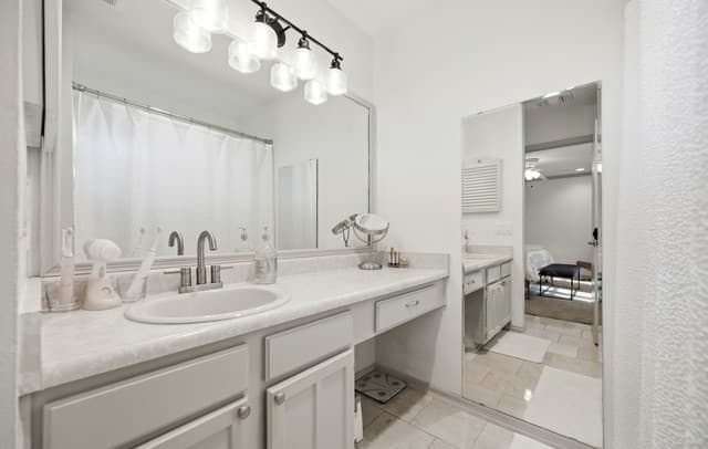 13618  Princes Knolls, San Antonio, TX 78231 — photo 21