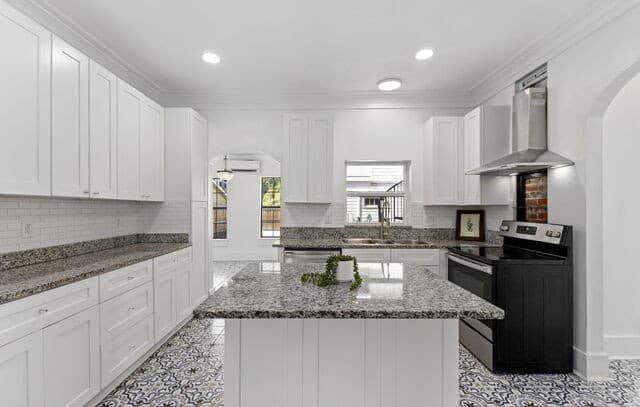 1127 W Woodlawn Ave, San Antonio, TX 78201 — photo 7