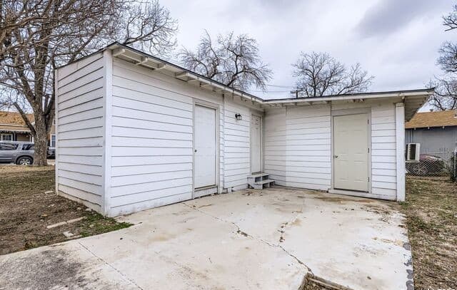 102  Aganier Ave, San Antonio, TX 78212 — photo 10