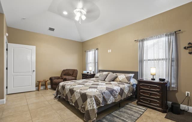 985  Boyd, Poteet, TX 78065 — photo 11