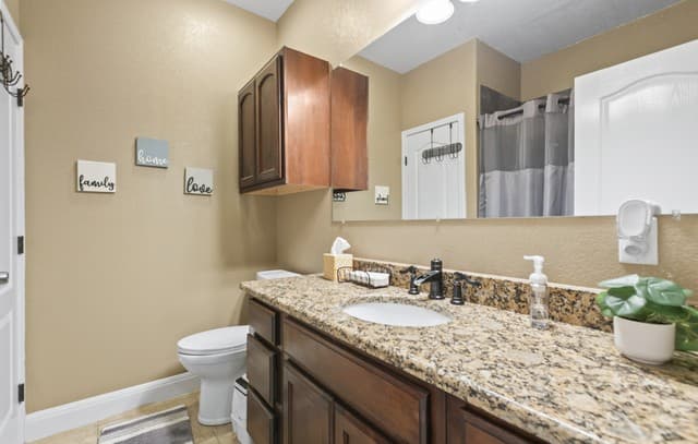 985  Boyd, Poteet, TX 78065 — photo 13