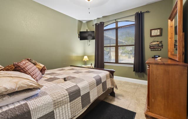 985  Boyd, Poteet, TX 78065 — photo 16