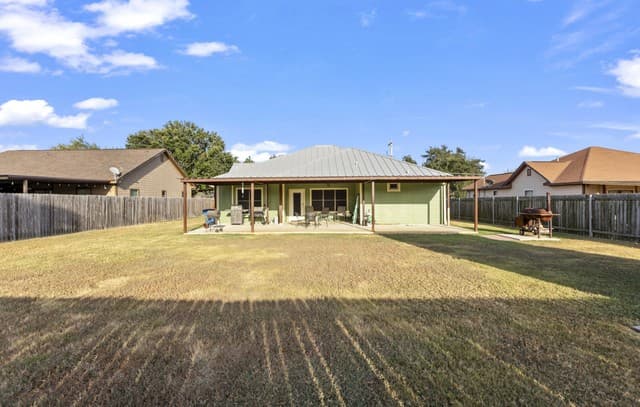 985  Boyd, Poteet, TX 78065 — photo 21