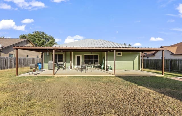 985  Boyd, Poteet, TX 78065 — photo 24