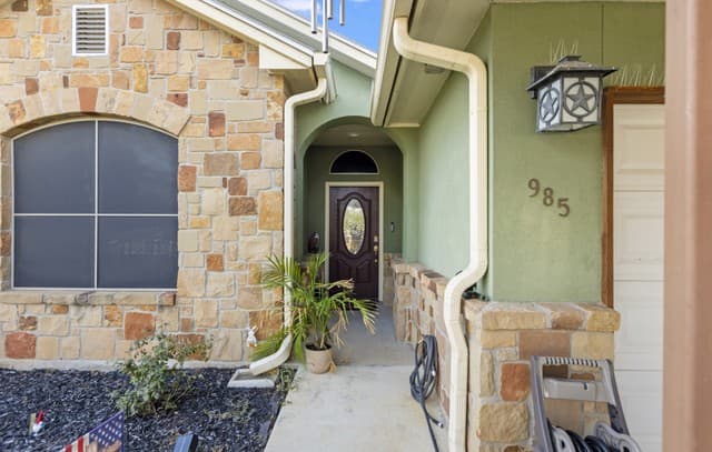 985  Boyd, Poteet, TX 78065 — photo 4