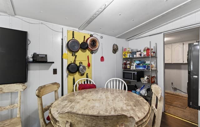 1235  Gayle, Poteet, TX 78065 — photo 10