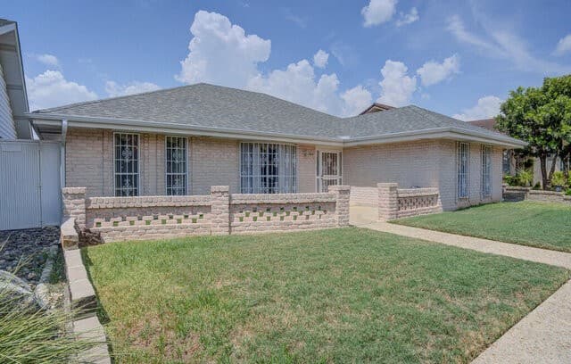 213  Fenwick, Windcrest, TX 78239 — photo 2
