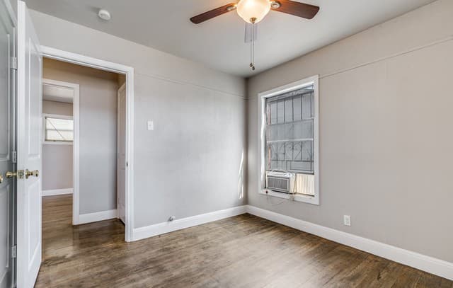 354  Las Palmas Dr, San Antonio, TX 78237 — photo 19