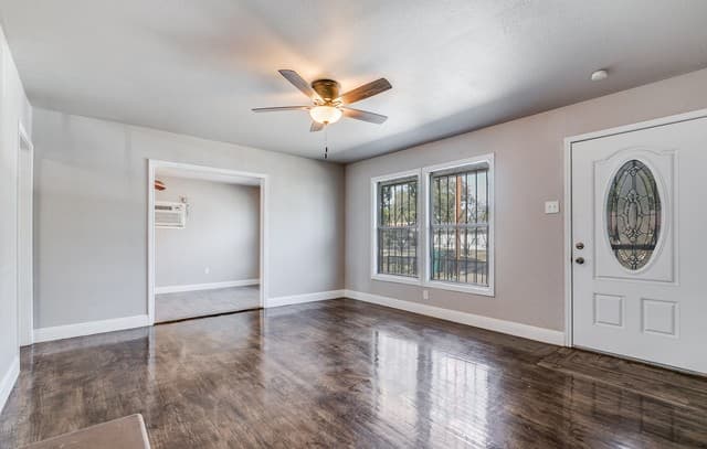 354  Las Palmas Dr, San Antonio, TX 78237 — photo 5