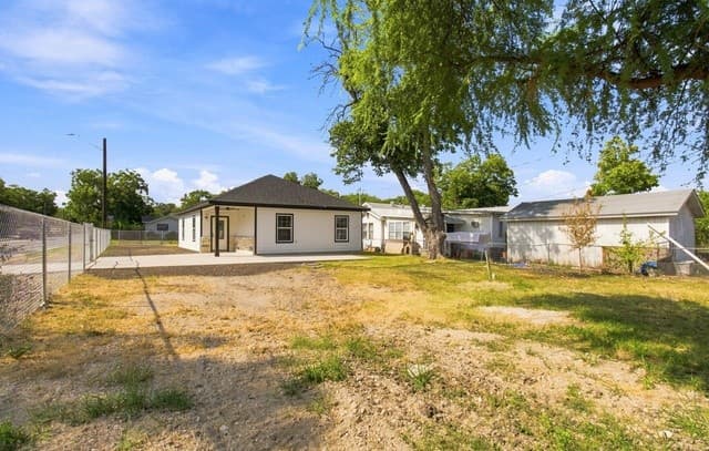 535  Greer St, San Antonio, TX 78210 — photo 20