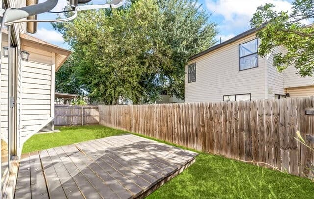5006  Kenton Trce, San Antonio, TX 78240 — photo 24