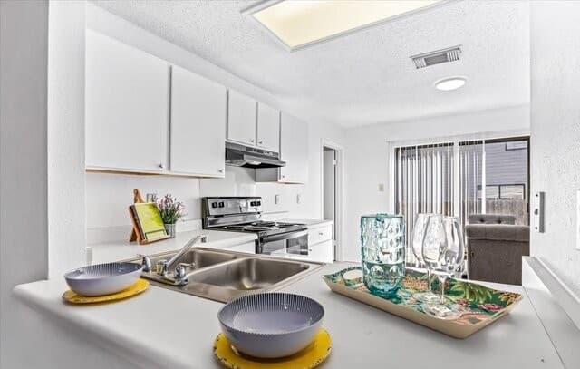 5006  Kenton Trce, San Antonio, TX 78240 — photo 8