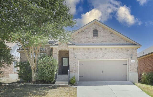 5718  Thunder Oaks