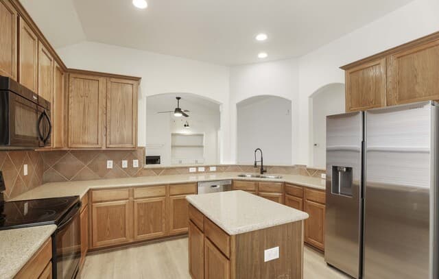5718  Thunder Oaks, San Antonio, TX 78261 — photo 17