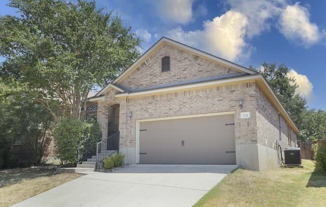 5718  Thunder Oaks, San Antonio, TX 78261 — photo 3