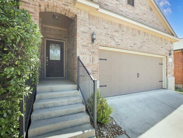 5718  Thunder Oaks, San Antonio, TX 78261 — photo 4