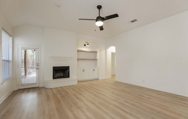 5718  Thunder Oaks, San Antonio, TX 78261 — photo 7