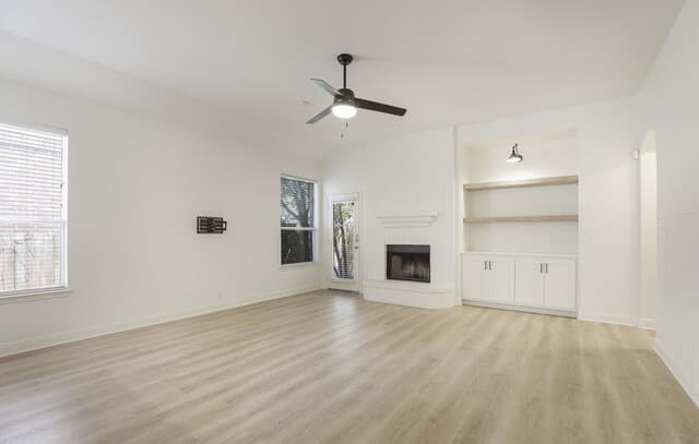 5718  Thunder Oaks, San Antonio, TX 78261 — photo 9