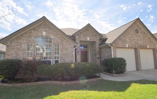 12427  Hart Cliff
